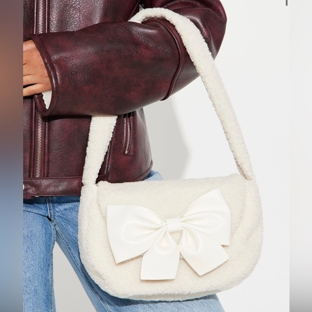 Fashion Nova women’s handbag